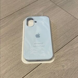 Apple iPhone 17 Silicone Case in Pale Blue